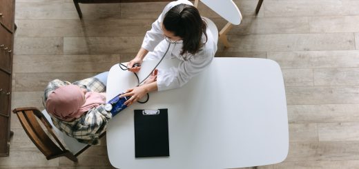 doente em casa médico